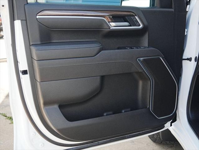 2025 Chevrolet Silverado 1500 4WD Crew Cab Standard Bed LT