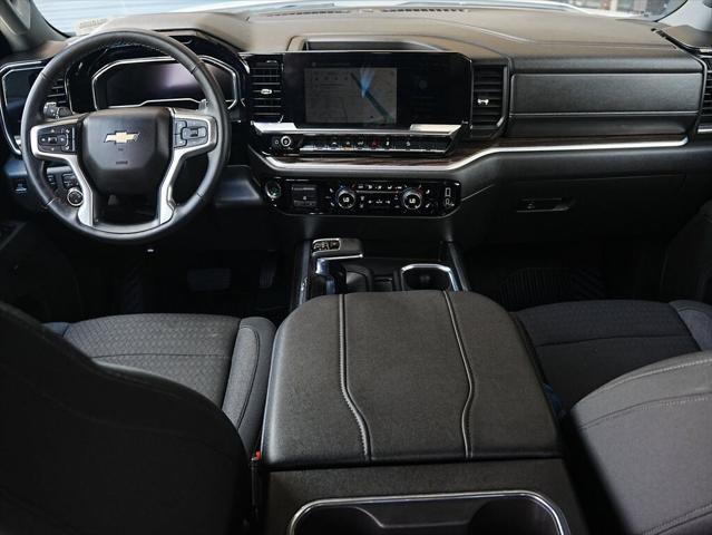 2025 Chevrolet Silverado 1500 4WD Crew Cab Standard Bed LT