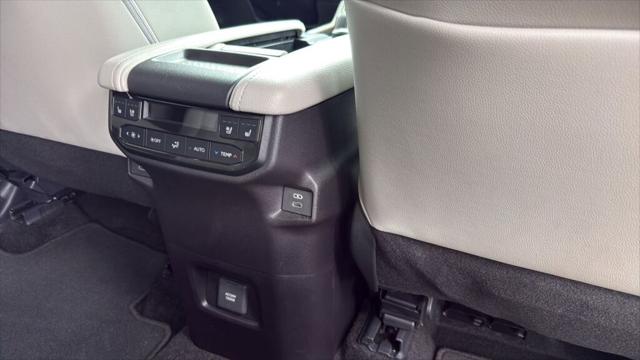 2025 Toyota Grand Highlander Hybrid Platinum MAX