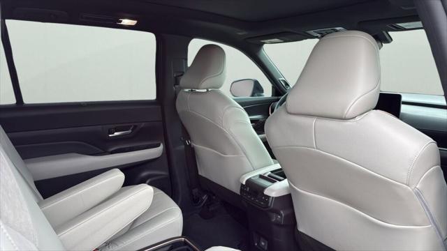 2025 Toyota Grand Highlander Hybrid Platinum MAX