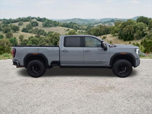 2024 GMC Sierra 2500HD 4WD Crew Cab Standard Bed AT4