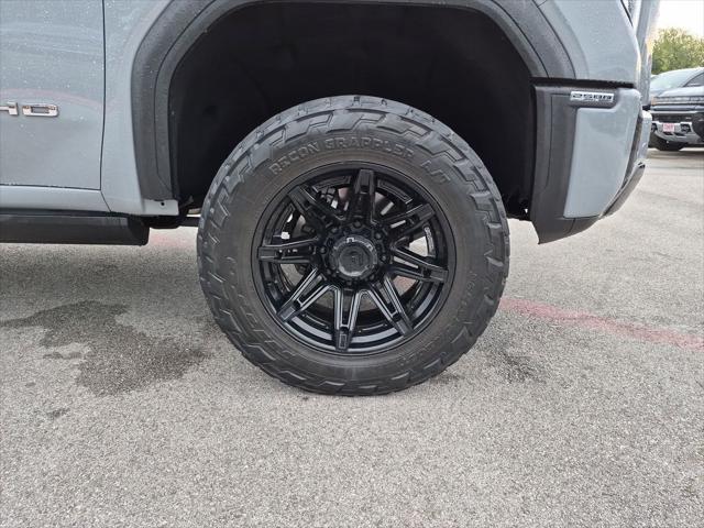 2024 GMC Sierra 2500HD 4WD Crew Cab Standard Bed AT4