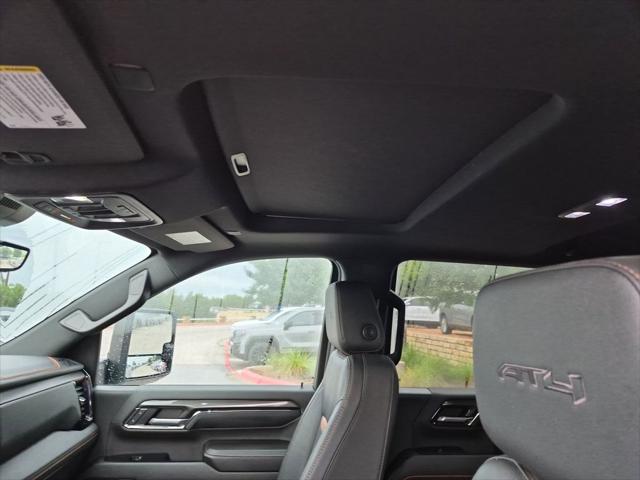 2024 GMC Sierra 2500HD 4WD Crew Cab Standard Bed AT4