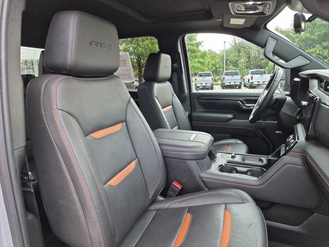 2024 GMC Sierra 2500HD 4WD Crew Cab Standard Bed AT4