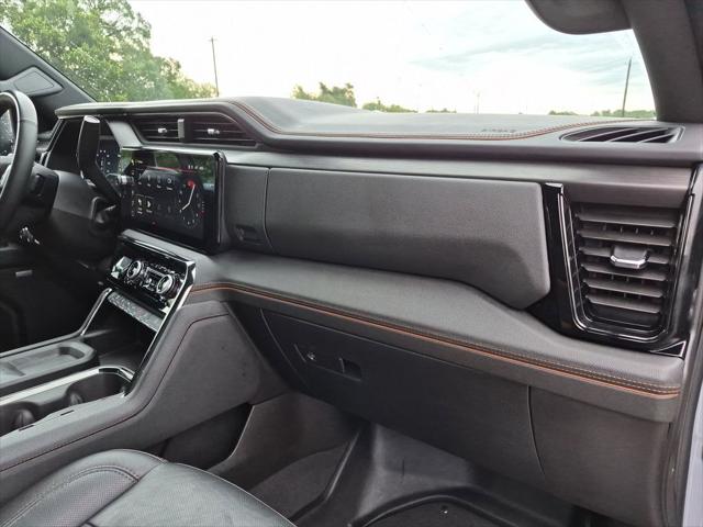 2024 GMC Sierra 2500HD 4WD Crew Cab Standard Bed AT4