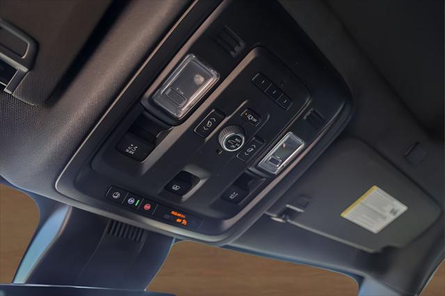 2024 Chevrolet Suburban 4WD High Country