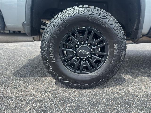 2025 Chevrolet Silverado 2500HD 4WD Crew Cab Standard Bed ZR2