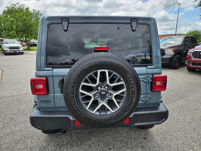 2024 Jeep Wrangler 4-Door Sahara 4x4