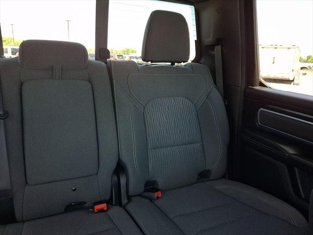 2022 Ram 1500 Big Horn Crew Cab 4x4 5'7" Box