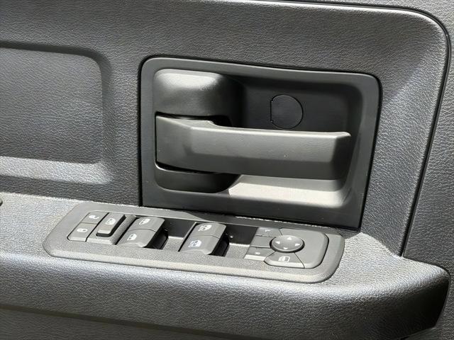 2025 Ram 2500 Tradesman Crew Cab 4x2 8' Box