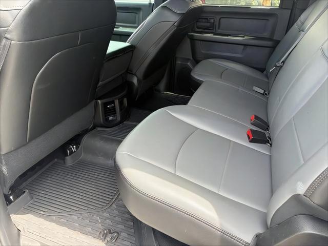 2025 Ram 2500 Tradesman Crew Cab 4x2 8' Box