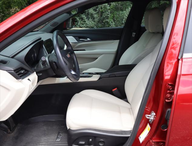 2024 Cadillac CT4 Luxury