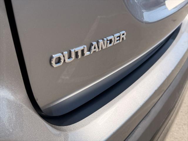 2020 Mitsubishi Outlander LE 2.4