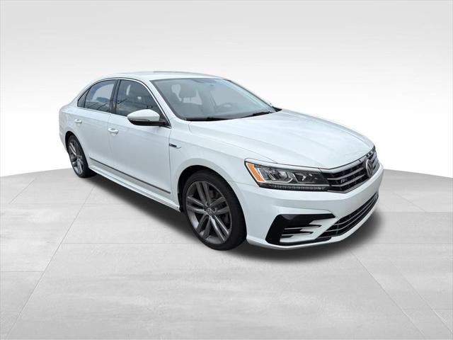 2017 Volkswagen Passat 1.8T R-Line