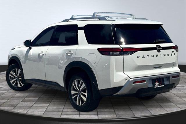 2024 Nissan Pathfinder SL FWD