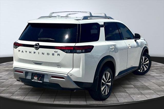 2024 Nissan Pathfinder SL FWD