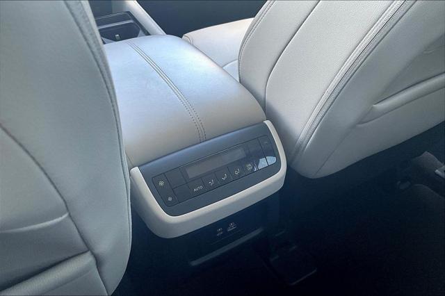 2024 Nissan Pathfinder SL FWD