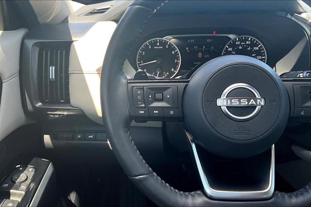 2024 Nissan Pathfinder SL FWD