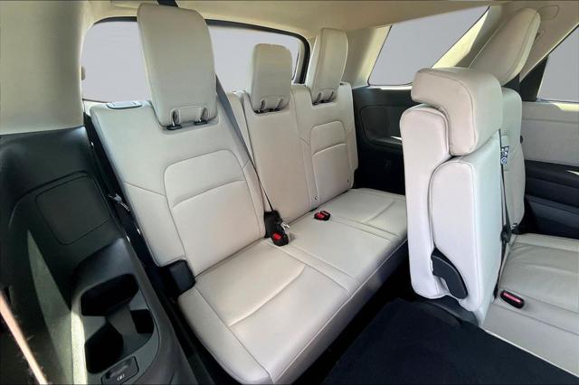 2024 Nissan Pathfinder SL FWD