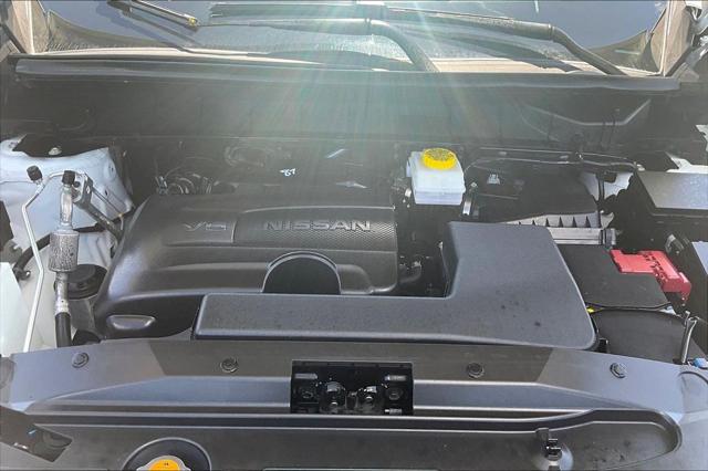 2024 Nissan Pathfinder SL FWD