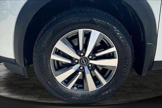2024 Nissan Pathfinder SL FWD
