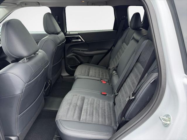 2025 Mitsubishi Outlander PHEV SE S-AWC