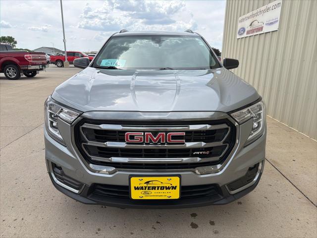 2023 GMC Terrain AWD AT4