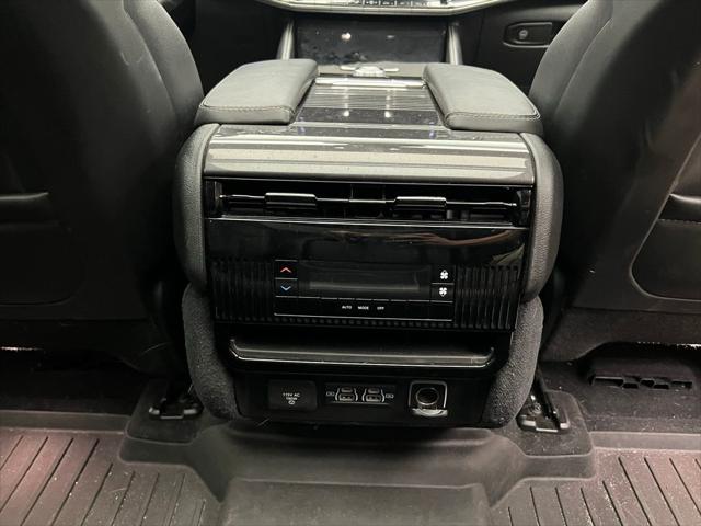 2023 Jeep Wagoneer Series I 4x4