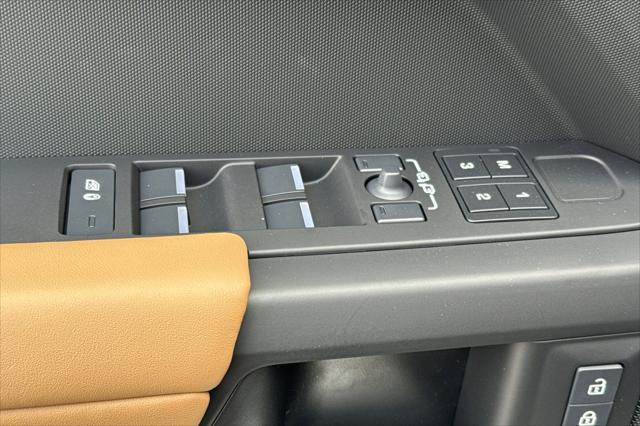 2026 Land Rover Defender P400 X-Dynamic SE