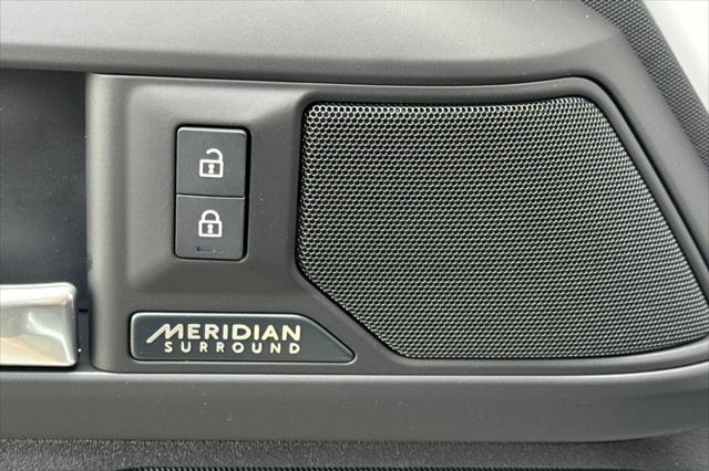 2026 Land Rover Defender P400 X-Dynamic SE