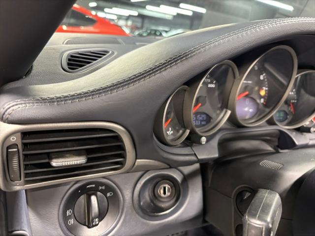 2005 Porsche 911 Carrera