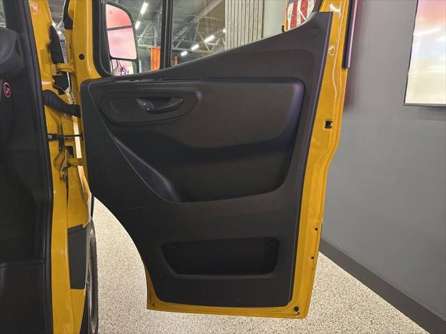 2021 Mercedes-Benz Sprinter 2500 High Roof I4