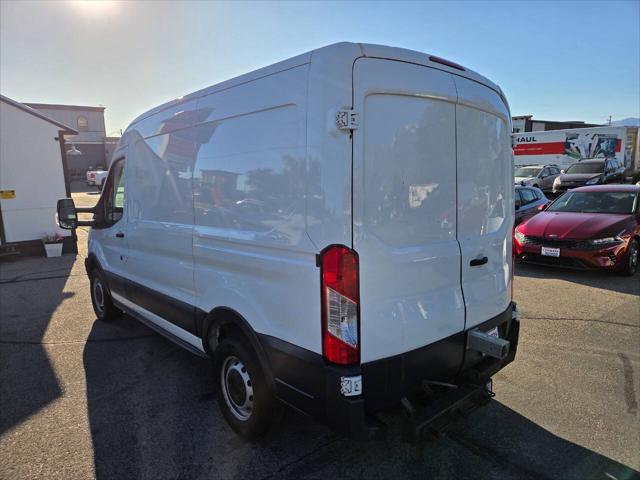2017 Ford Transit 250 3dr SWB Medium Roof Cargo Van w/Sliding Passenger Side Door