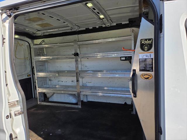 2017 Ford Transit 250 3dr SWB Medium Roof Cargo Van w/Sliding Passenger Side Door