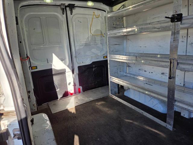 2017 Ford Transit 250 3dr SWB Medium Roof Cargo Van w/Sliding Passenger Side Door