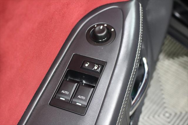 2014 Dodge Challenger SRT8
