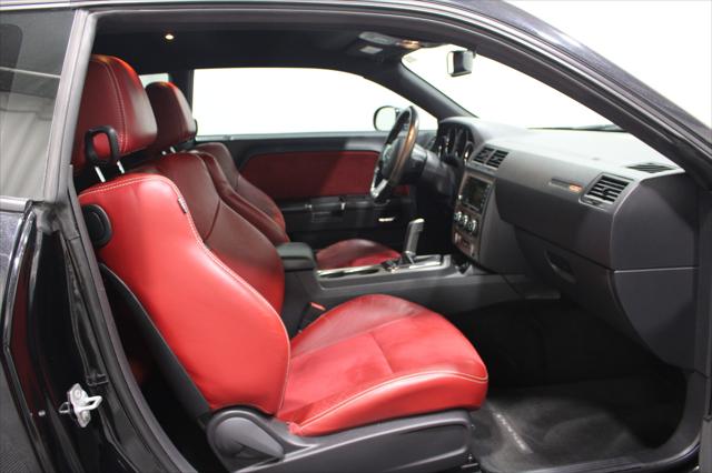 2014 Dodge Challenger SRT8