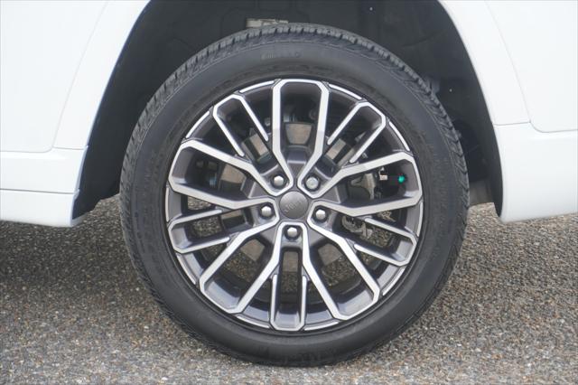 2025 Jeep Grand Cherokee L Summit Reserve 4x4