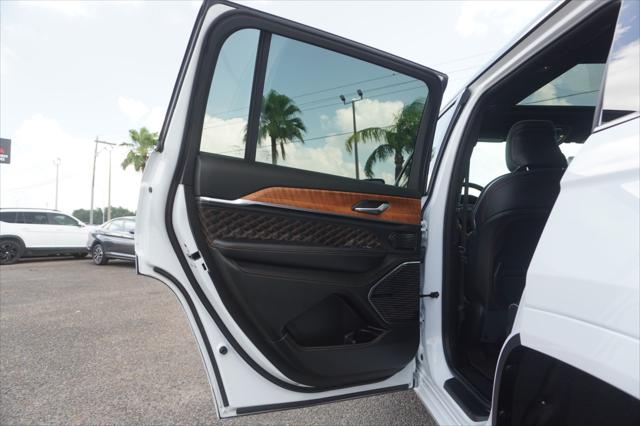 2025 Jeep Grand Cherokee L Summit Reserve 4x4