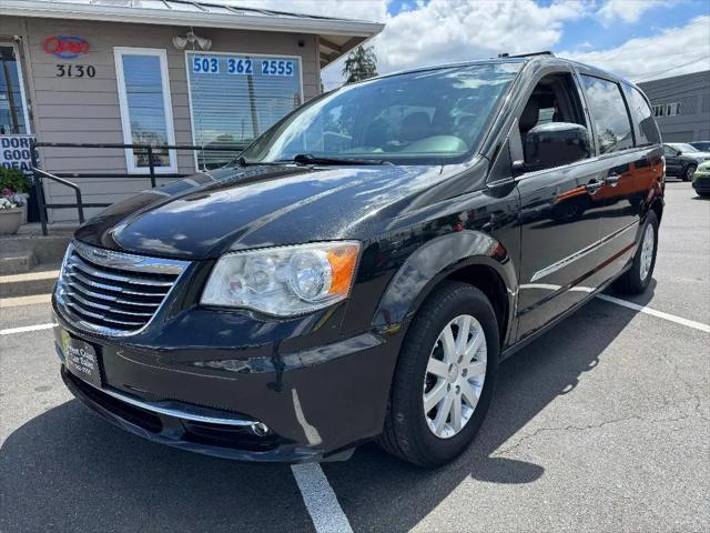 2014 Chrysler Town & Country Touring for sale in Salem, OR