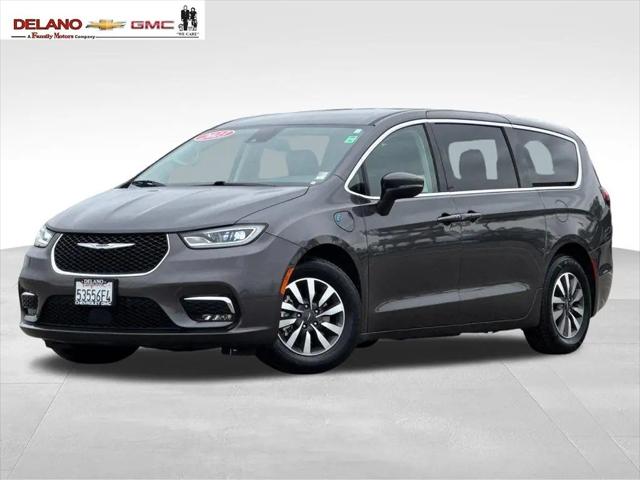 2023 Chrysler Pacifica Hybrid Touring L for sale in Delano, CA