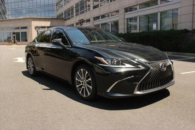 2019 Lexus ES 300h Base for sale in Arlington, VA