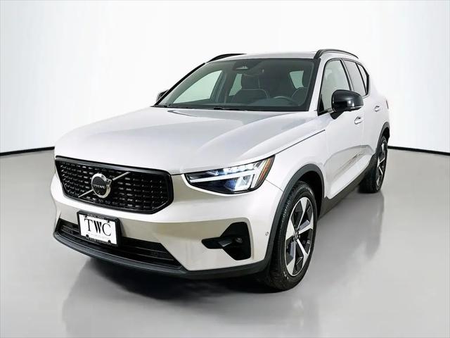 2025 Volvo XC40 B5 Plus Dark Theme for sale in Dublin, OH