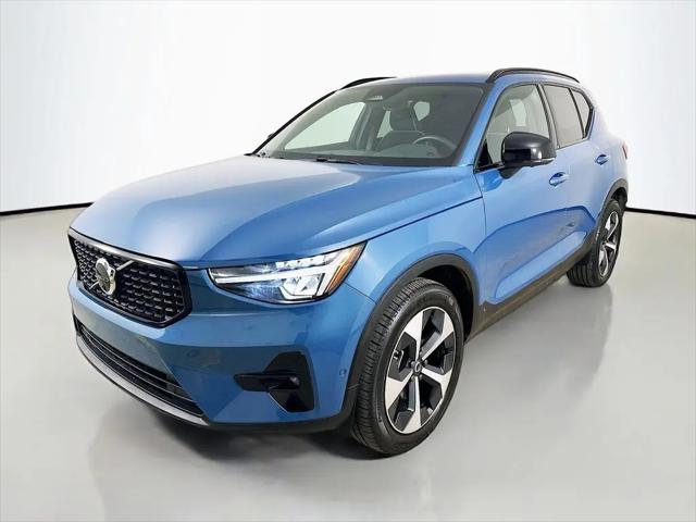 2025 Volvo XC40 B5 Plus Dark Theme for sale in Dublin, OH