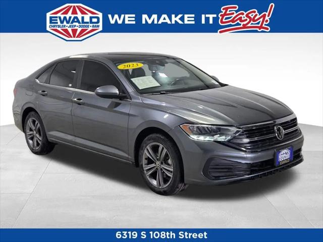 2023 Volkswagen Jetta 1.5T SE for sale in Oconomowoc, WI