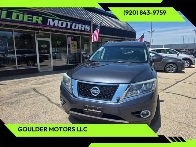 2013 Nissan Pathfinder SL for sale in Jefferson, WI