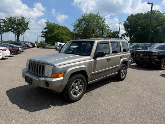 2006 Jeep Commander Base for sale in White Bear Lake, MN
