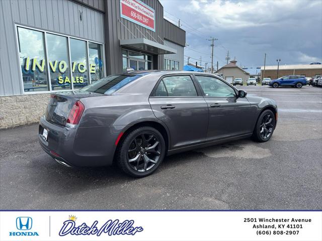 2022 Chrysler 300 S