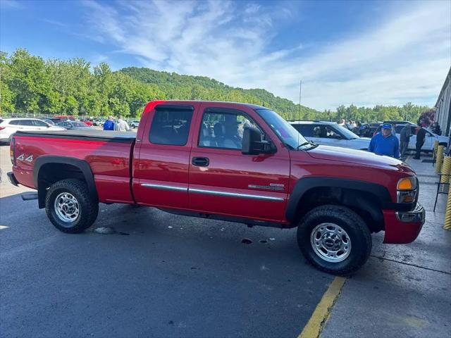2004 GMC Sierra 2500HD SLT for sale in Marmet, WV