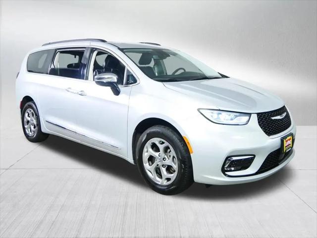 2023 Chrysler Pacifica Limited AWD for sale in Golden Valley, MN